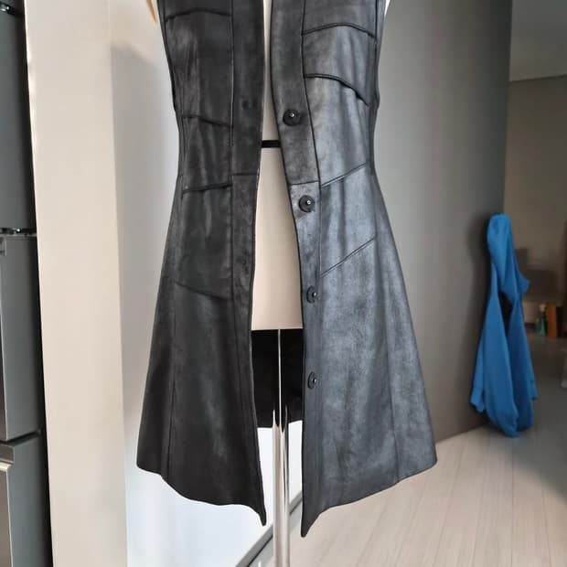 샤트렌 프리베 리얼 고트 스킨 베스트