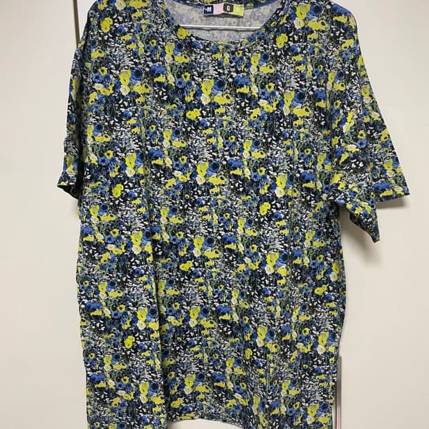 MSGM 플라워 프린트 티셔츠 M 사이즈