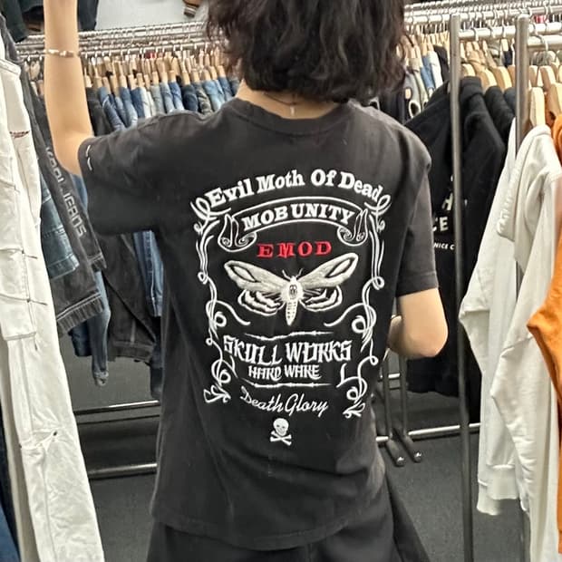 XL)스컬웍스x크로우즈 빈티지 그래픽 자수 반팔