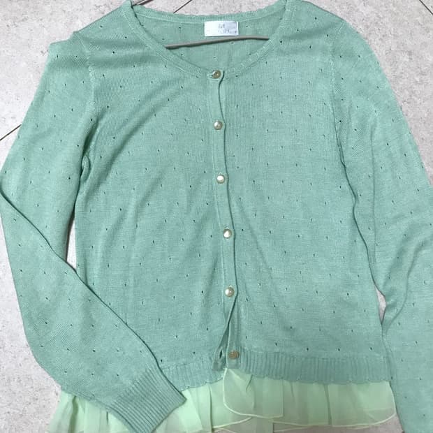 모리걸 민트 프릴 물결 단추 가디건