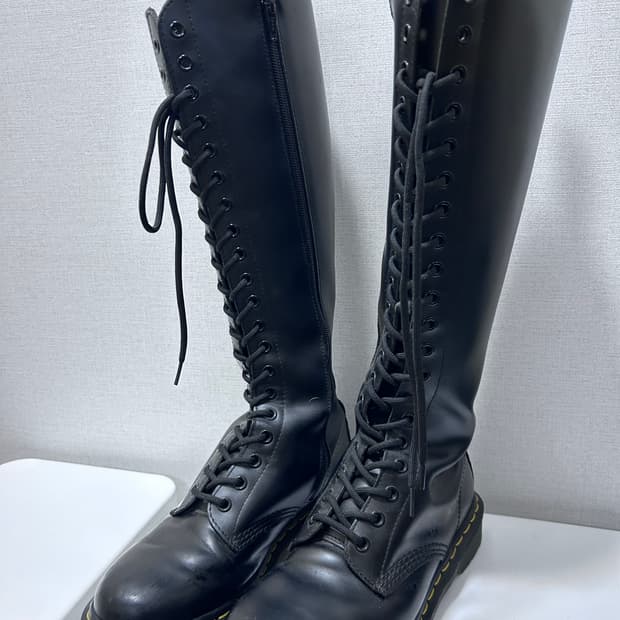 닥터마틴 1B60 레이스업 롱부츠 UK5