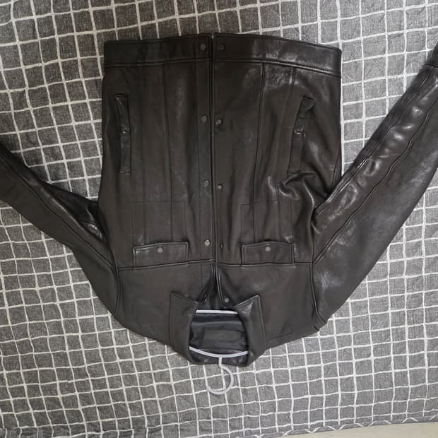 느와르라르메스 트러커 자켓 50사이즈