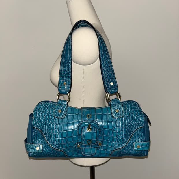 wilsons leather blue shoulder bag