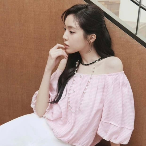 JJ지고트 볼륨 슬리브리스 오프숄더 블라우스 66사이즈