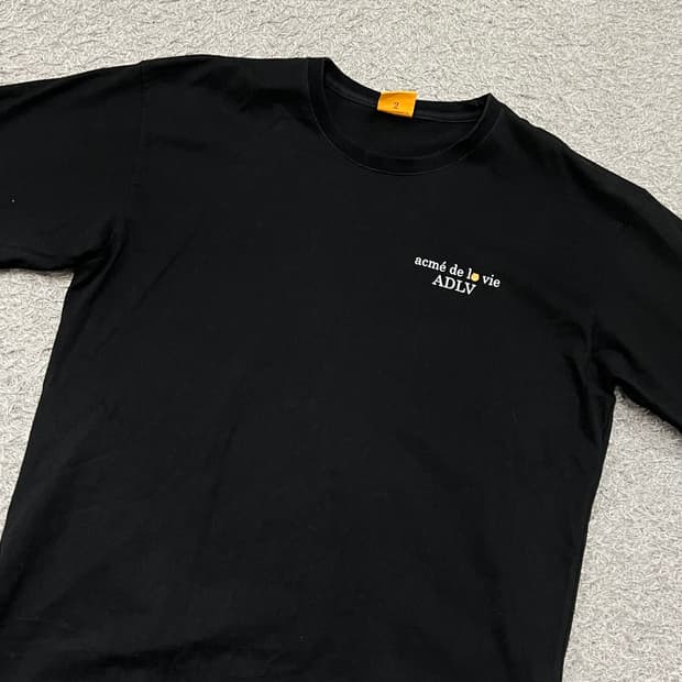 [100] 아크메드라비x카카오 반팔티