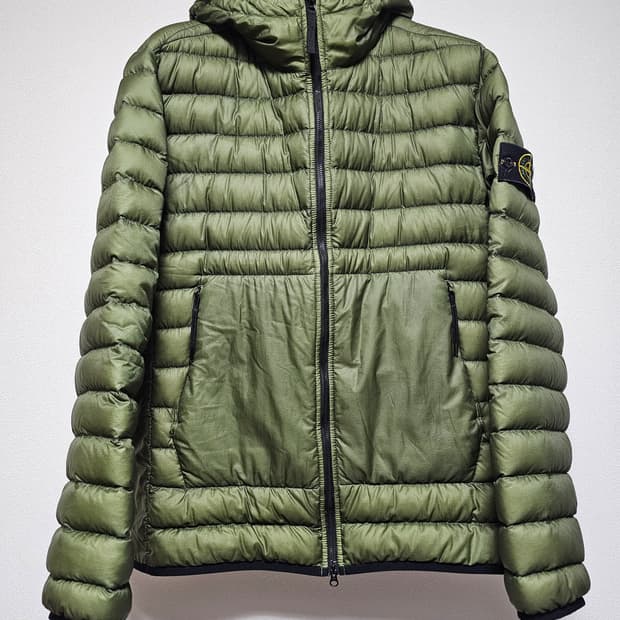 스톤아일랜드 바이오 립스탁 나일론 후드 경량 패딩