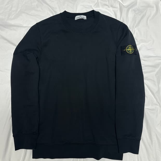 스톤아일랜드 맨투맨 블랙 티셔츠