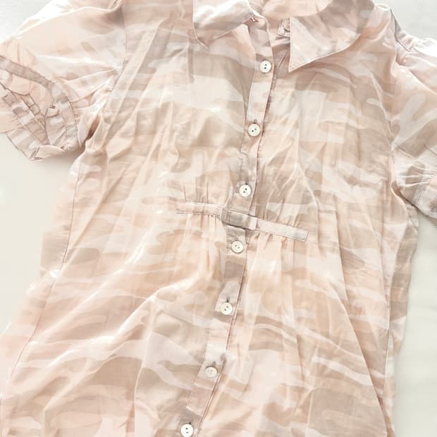 이 블라우스 카모 베이프 무드에 입으면 정말 맛있겠다!