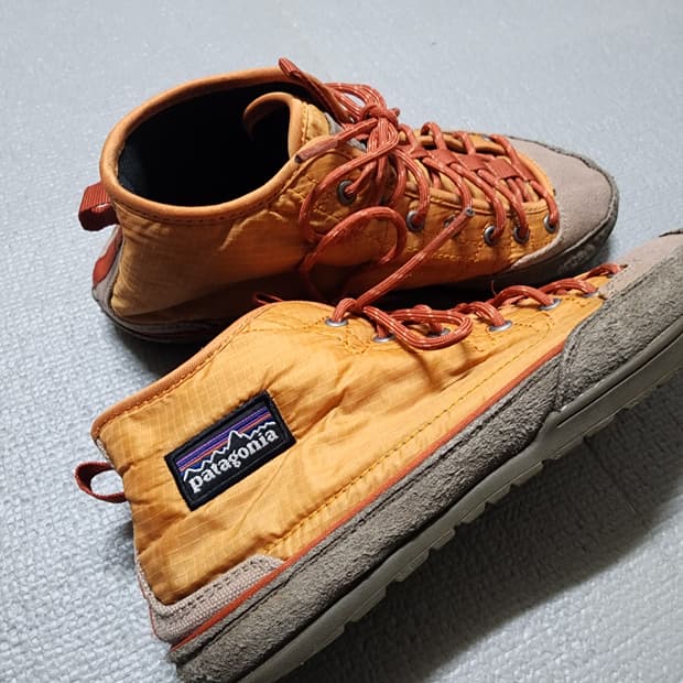 파타고니아 액티비스트 미드 캠프 슈즈