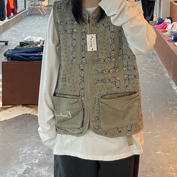 Karl Kani 스몰시그니처 반다나 베스트 H2036