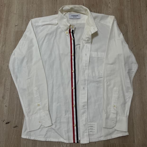 톰브라운 THOM BROWNE 옥스퍼드 히든 셔츠 1사이즈/M(95)