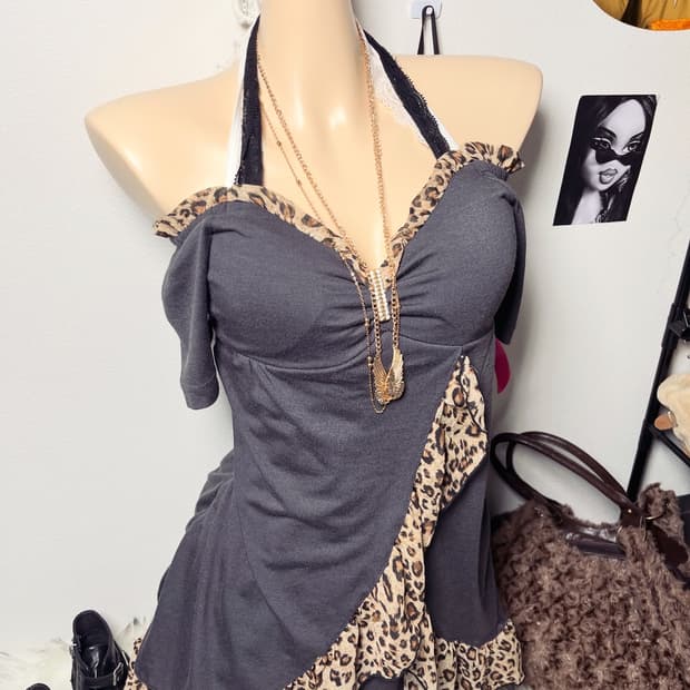 Body Jeine 갸루 홀터넥 호피 오프숄더 원피스