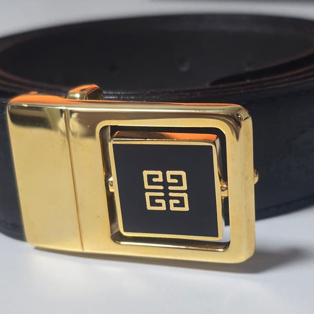 givenchy vintage gold belt 