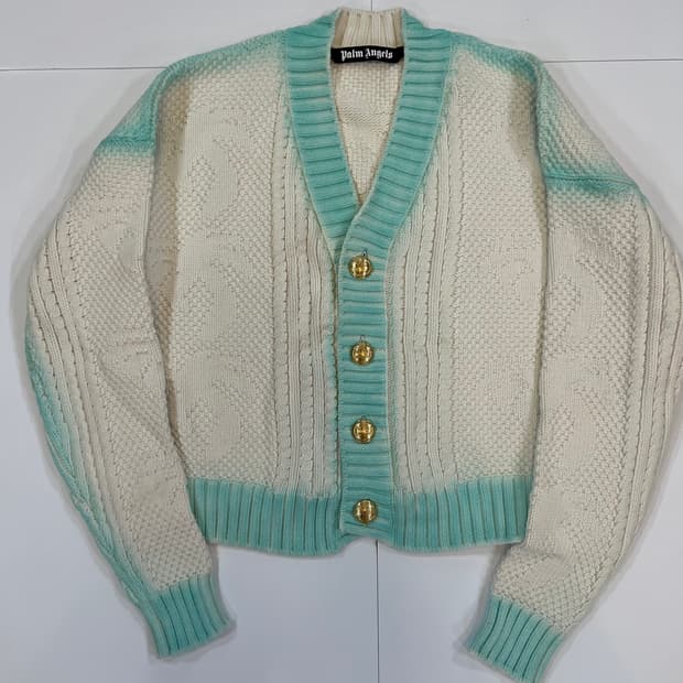 (배우 송강님 착용) 가디건