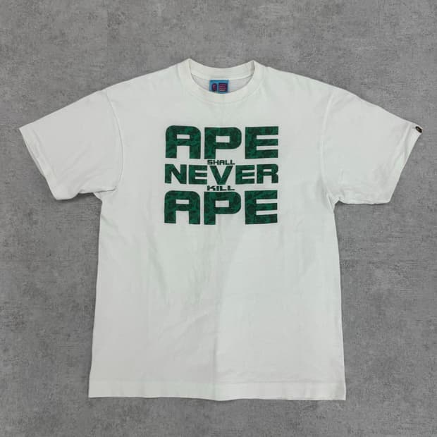00s 베이프 티셔츠 ‘APE SHALL NEVER KILL APE’