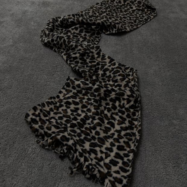 Vintage v-kei punk mood leopard scarf