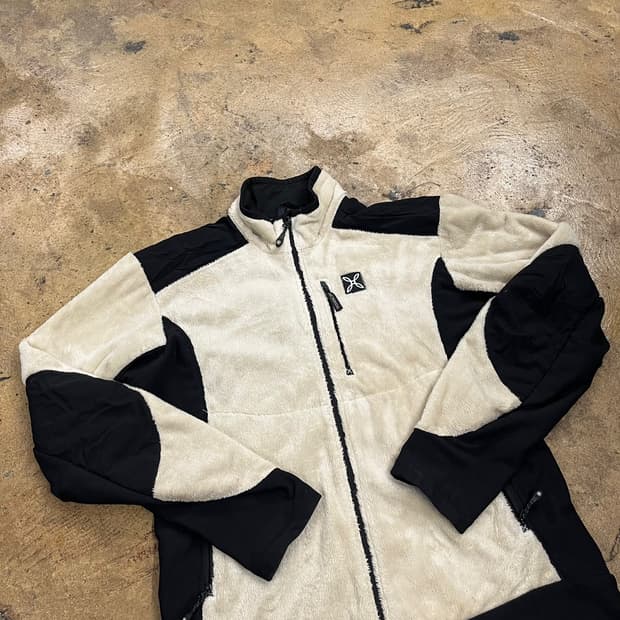 [ 정품/L ] 몬츄라 보아털 후리스 자켓 b15