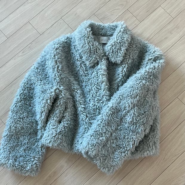 [시즌오프] 아이스 블루 퍼 자켓