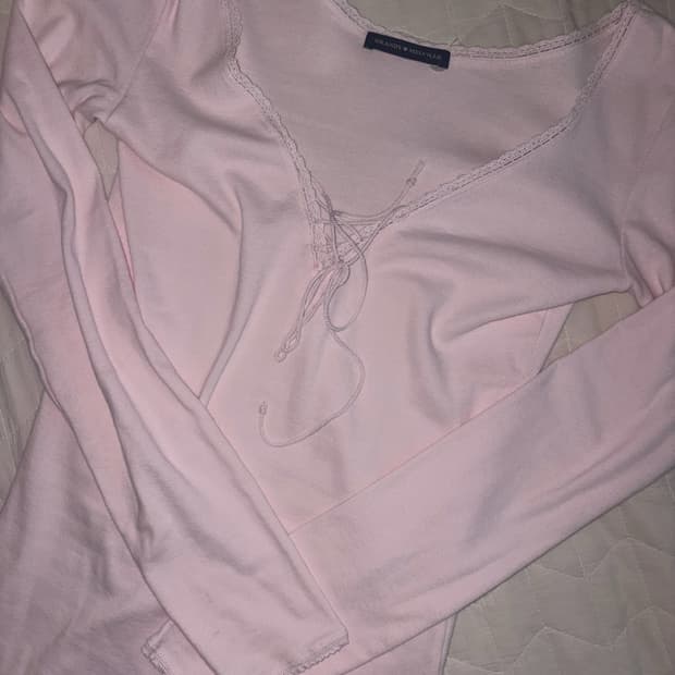 Brandy melville 아일렛 핑크 롱슬리브