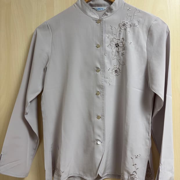 일본 LIMENU 자수 블라우스 S