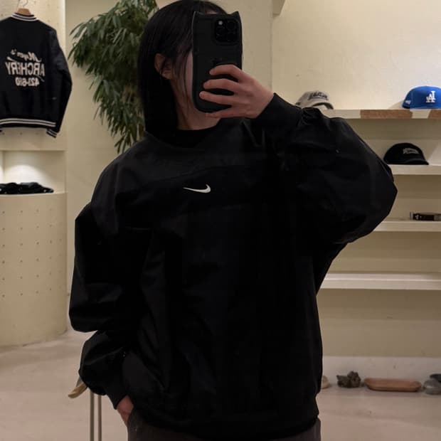 나이키 올드스쿨 센터 스우시 웜업 U146