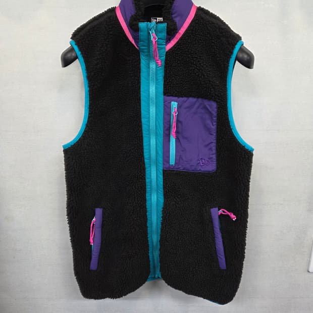 뉴에라 보아 뽀글이 플리스 조끼 m