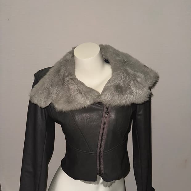 빈티지 양가죽 그레이 퍼 카라 크롭 무스탕 가죽자켓