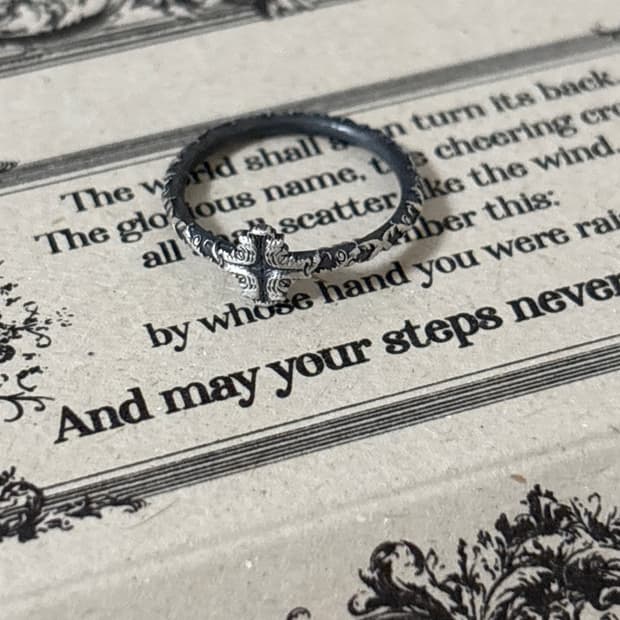 즐로리아 6호 반지