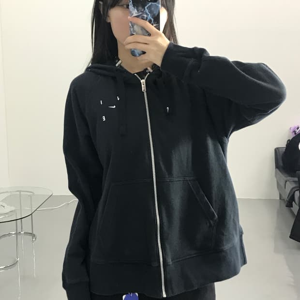 나이키 그래픽 옆트임 후드집업