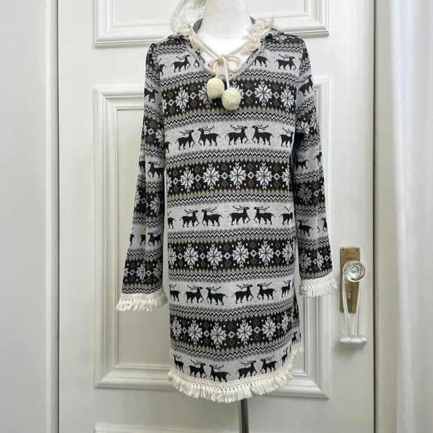 graish ivory nordic pompom hoodie opc