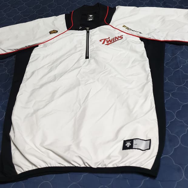 데상트 LG트윈스 반팔 바람막이 화이트 (105)