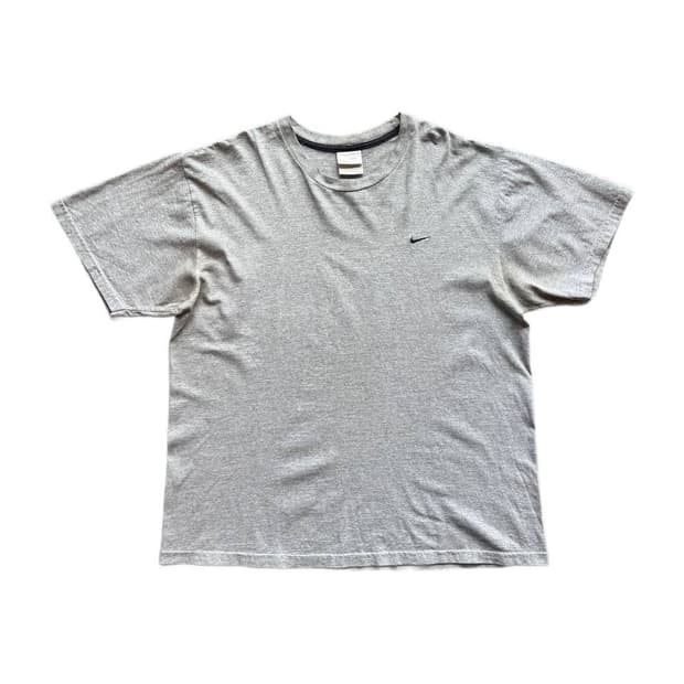 Mid 00s 나이키 체스트 스몰 스우시 로고 티셔츠