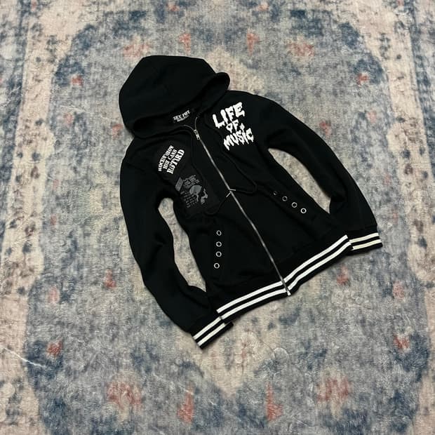 Sexpot revenge punk patch hoodie