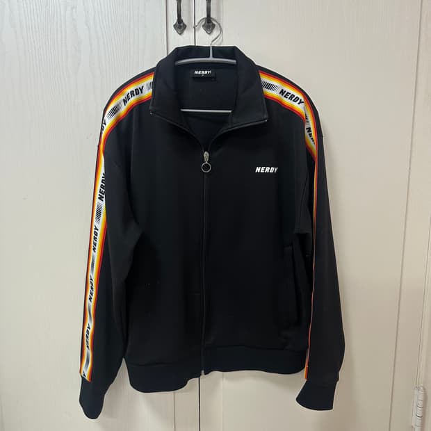 <NERDY> 져지 블랙