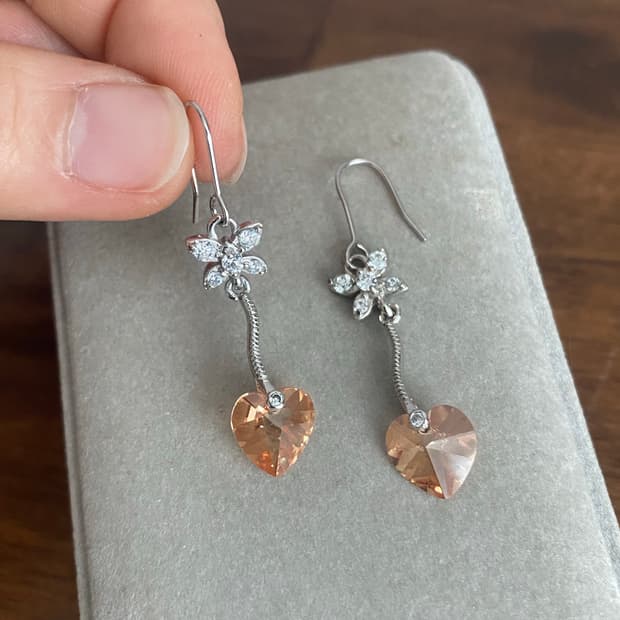 하트 큐빅 악세서리 후크 귀걸이