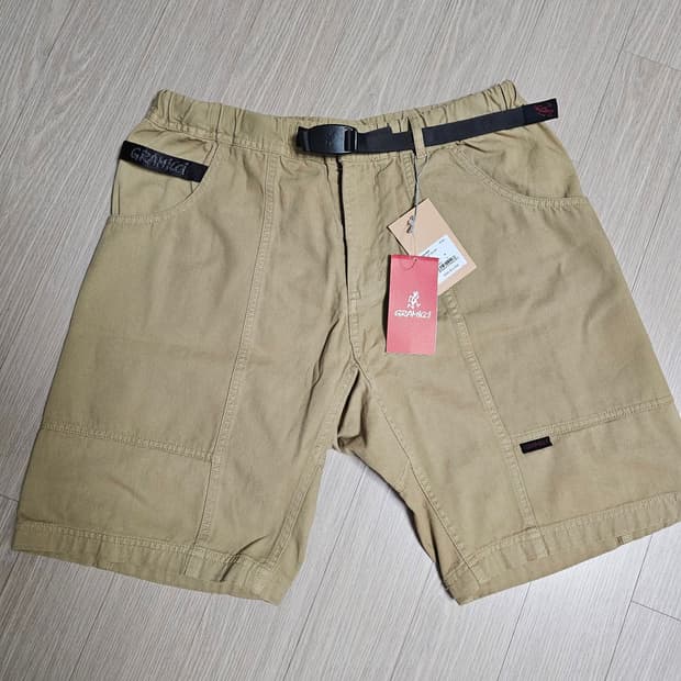 그라미치 가젯 쇼츠 판매합니다 