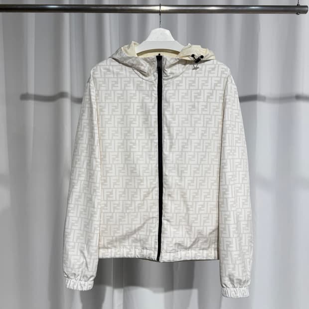 (48) 펜디 리버시블 나일론 후드 바람막이 자켓사