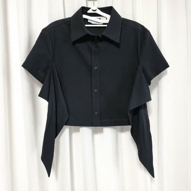 MSGM 사이드프릴타이 블랙 크롭 블라우스 (55/표기38) 상태완벽