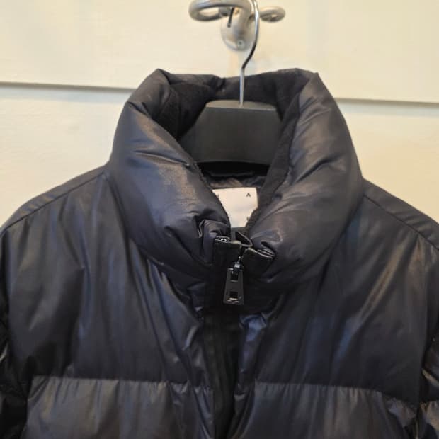 JAJU  블랙 구스 크롭 패딩