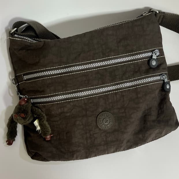 키플링 크로스백 브라운