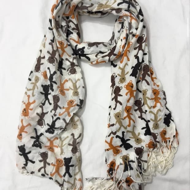 bear scarf