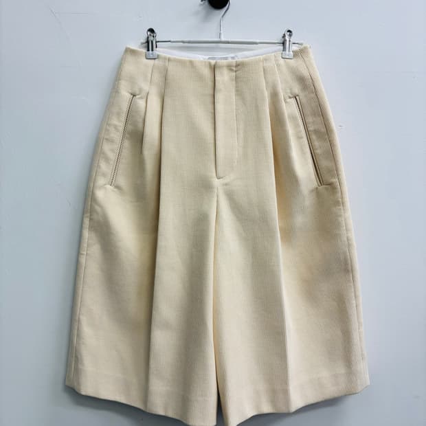 gabriel.lee(가브리엘리) 프리미엄 코듀로이 버뮤다 쇼츠