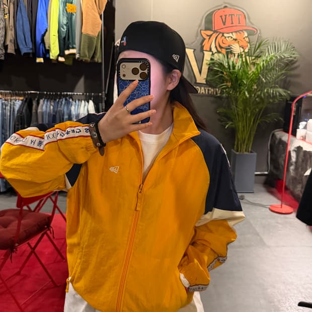 뉴에라 월드와이드 트랙재킷