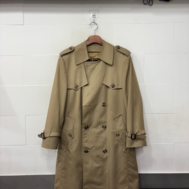 크리스찬디올 더블 브레스트 트렌치 코트