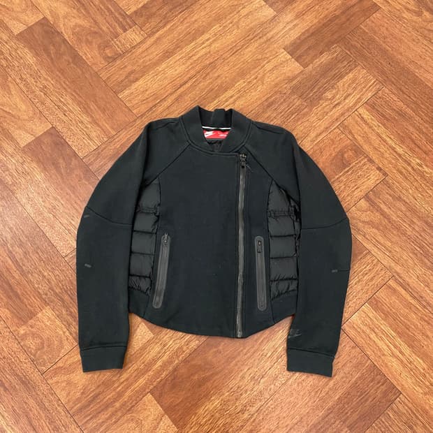 여성 나이키 에어로로프트 테크팩 자켓