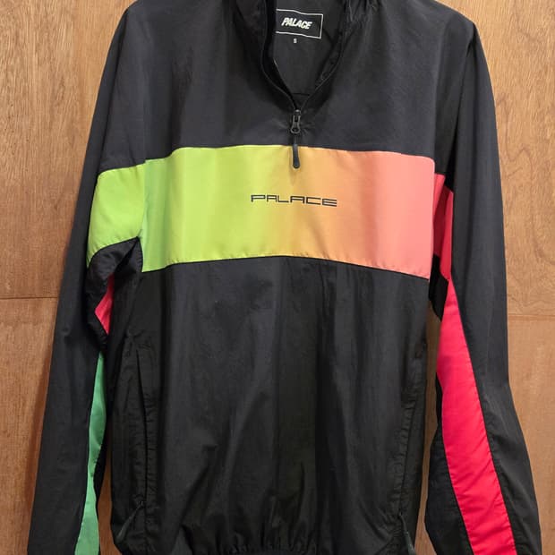 팔라스 페이더쉘탑 바람막이