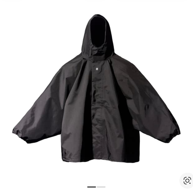 이지 갭 엔지니어드 바이 발렌시아가 티컷 파카 블랙