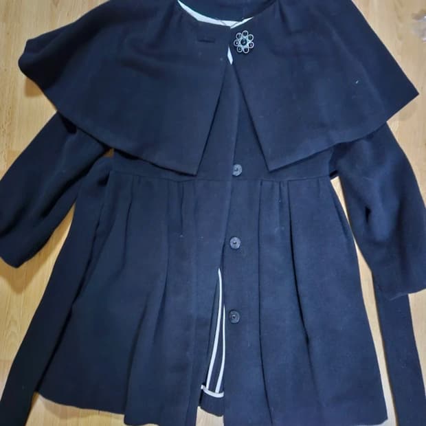 일본 레니본 케이프 플레어 코트