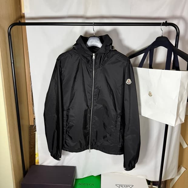 몽클레어몽클레어 레모레이 후드 윈드브레이커 바람막이 점퍼 자켓
