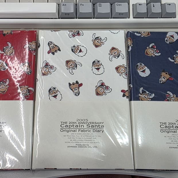 (미사용) 캡틴산타 20주년 패브릭 다이어리